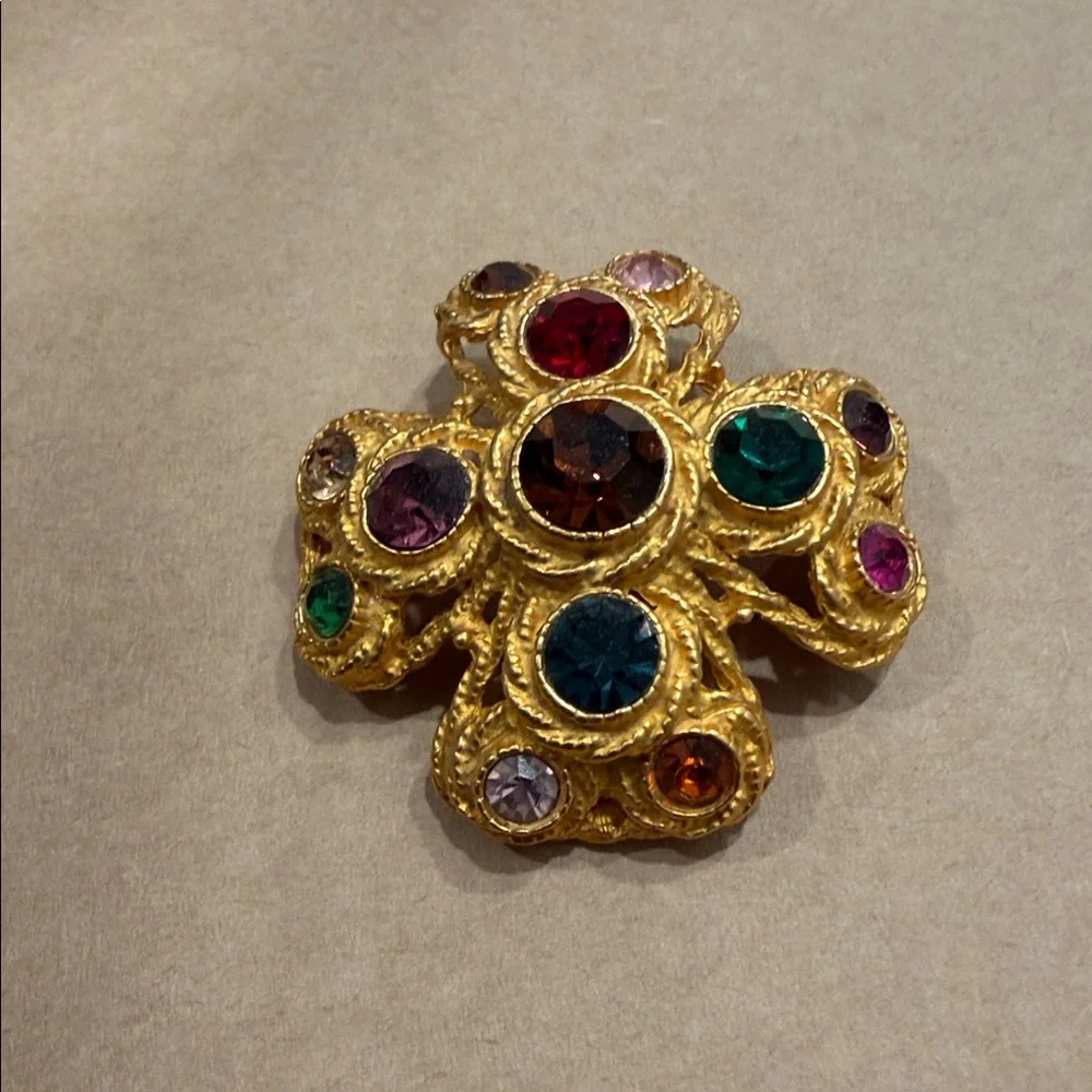Vtg Goldtone Multicolor Gemstone Maltese Cross Brooch - Picture 3 of 10